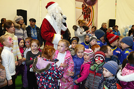 13 декабря состоялся новогодний праздник на льду катка "АСК" Стрельна