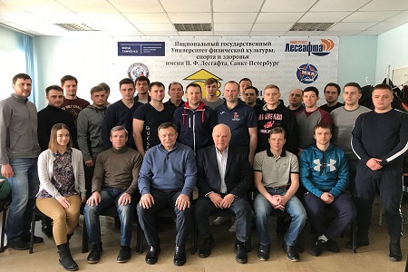 С 19 по 24 марта состоялись краткосрочные курсы для тренеров по хоккею